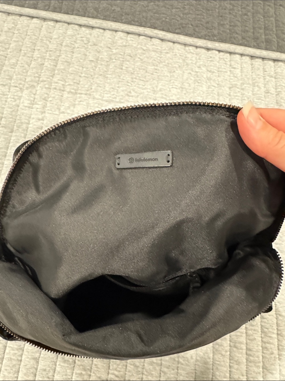 Lululemon All Night Festival Bag 5L - Picture 10 of 15